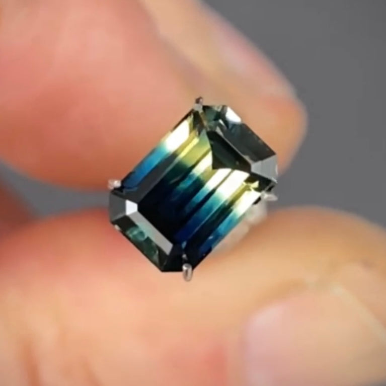 Emerald 2.24ct blue/yellow parti Australian Sapphire (Price Includes A Custom Made Solitare
Ring)