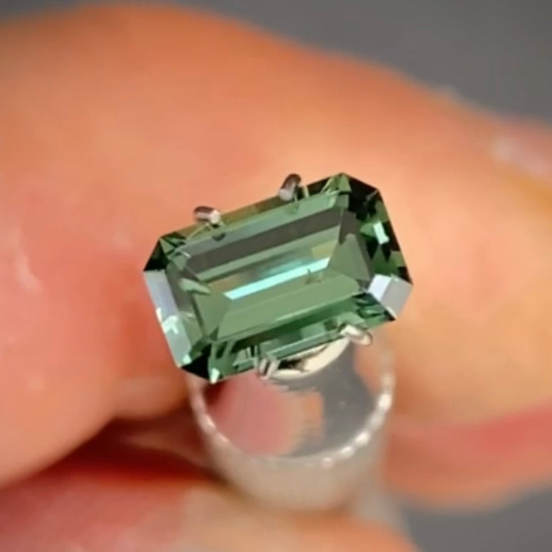 Emerald 1.50ct teal Natural Australian Sapphire (Price Includes A Custom Made Solitare
Ring)