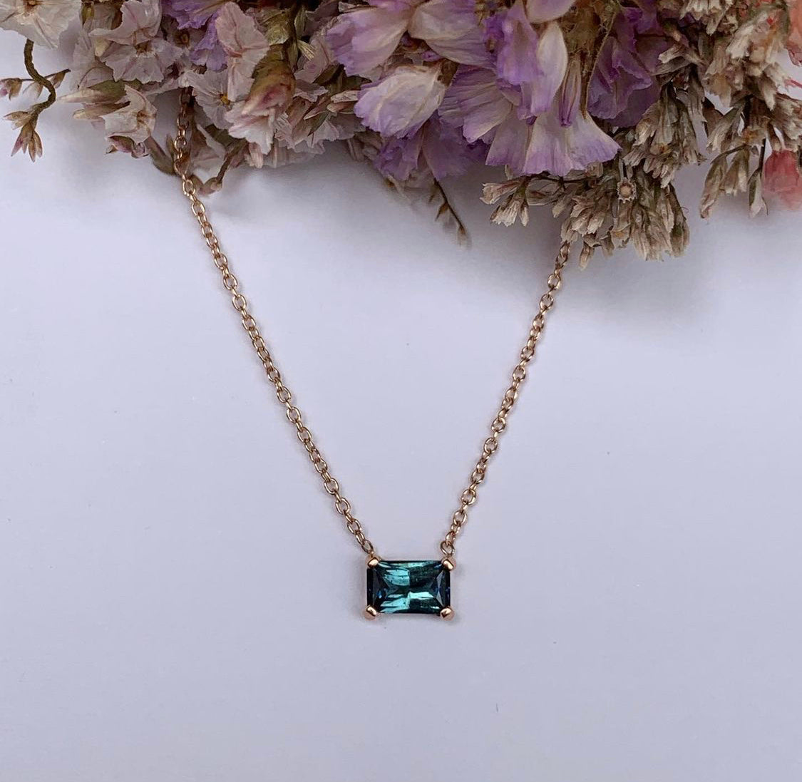 Teal Australian Sapphire Horizon Pendant