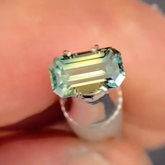 Emerald 1.01ct blue/yellow parti Australian Sapphire