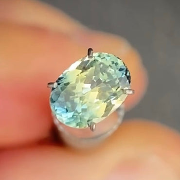 Oval 1.12ct blue/yellow parti Australian Sapphire (Price Includes A Custom Made Solitare
Ring)