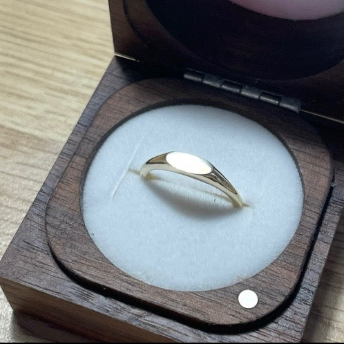 Oval shaped signet ring