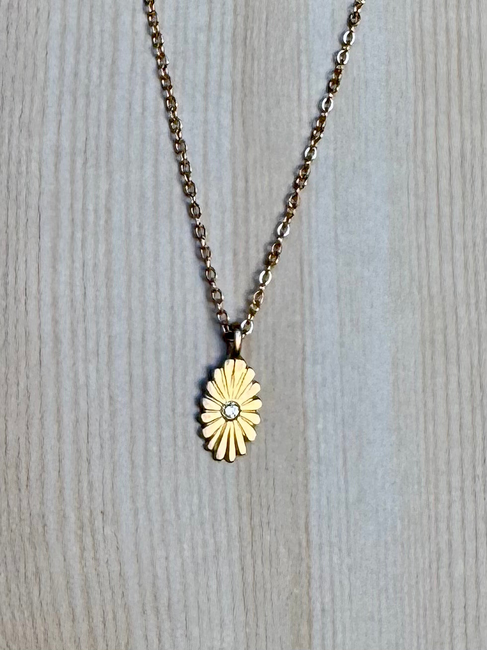 Daisey Diamond pendant