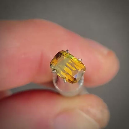 Cushion 1.39ct orange Australian Sapphire