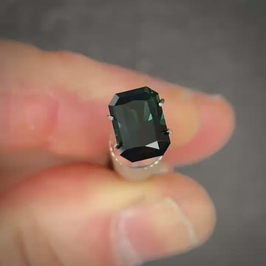 Radiant 1.76ct blue Natural Australian Sapphire