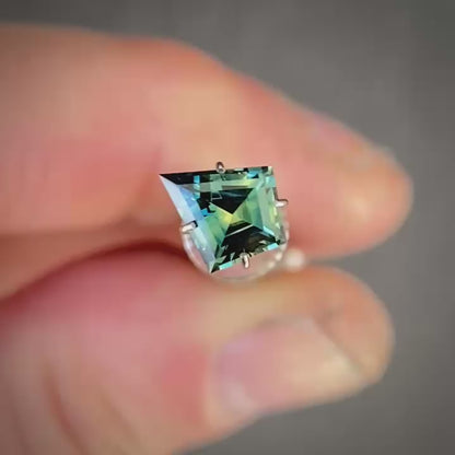 Kite 1.10ct blue/yellow parti Australian Sapphire (Price Includes A Custom Made Solitare
Ring)