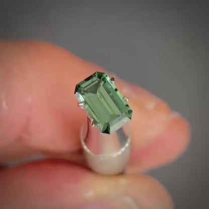 Emerald 1.50ct teal Natural Australian Sapphire (Price Includes A Custom Made Solitare
Ring)