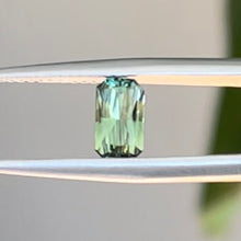 Load image into Gallery viewer, Radiant cut 0.93ct Australian Parti sapphire