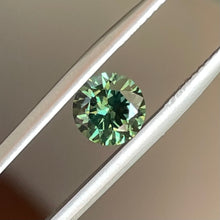 Load image into Gallery viewer, Round parti green 1.48ct Australian sapphire