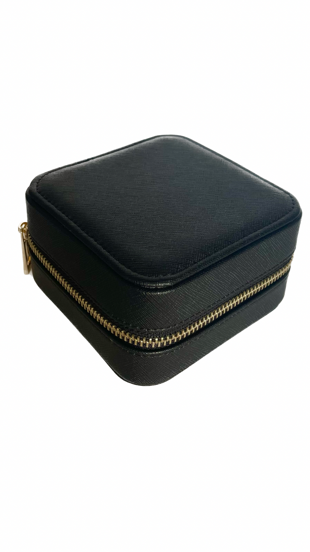  RACHEL BETH JEWELLERY TRAVEL BOXES Ideally sized for traveling, our Saffinao leather jewellery travel boxes have a handy mirror, compartments for your jewellery, and a zipper to keep everything secure.  Colours Available: Burgundy, Nude, Brown & Black  Approx Dimensions: 11.5cm x 11.5cm x 5.8cm  whilst stock lasts  *Boxes come empty 