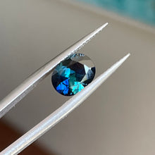 Load image into Gallery viewer, Oval blue/teal 2.08ct Australian sapphire