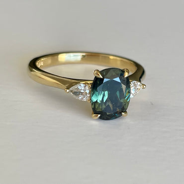 Australian Parti Oval Cut Sapphire Luna Ring
